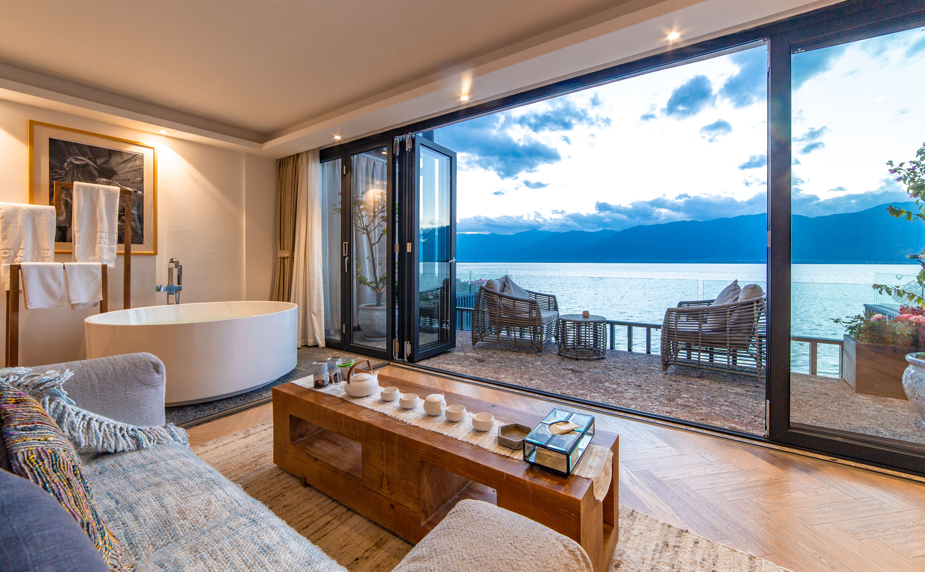 不合作大理椿晓酒店双廊古镇南诏风情岛海边