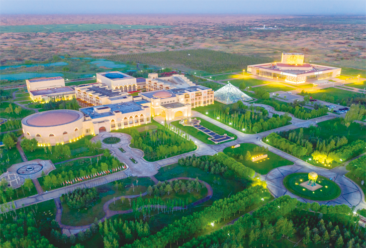 库布其沙漠七星湖沙漠度假酒店2天1晚含景区入园门票入住酒店双人早餐