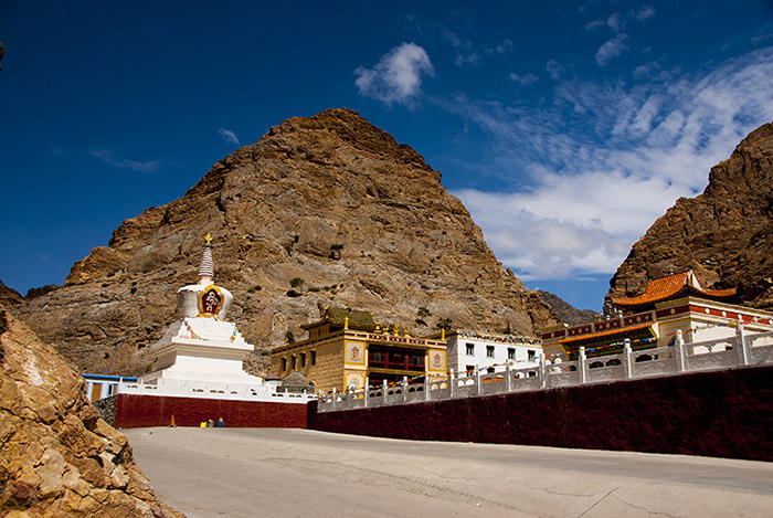 内蒙古磴口县狼山古塞2日自驾导航路线阴山岩画高阙塞匈奴城鸡鹿塞