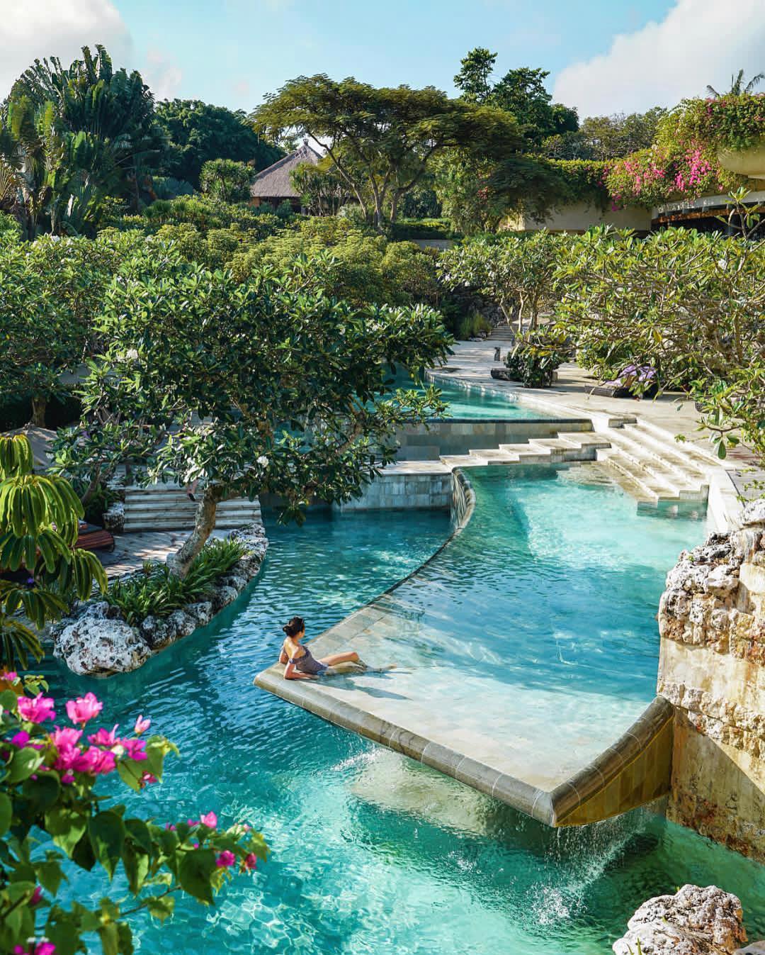 巴厘岛阿雅娜ayana水疗度假酒店赠下午茶鲍鱼海鲜中餐厅一次用餐明星