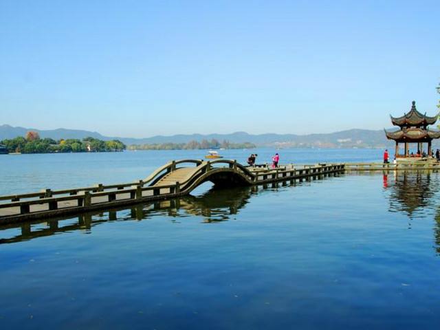 【纯玩可选小大团】杭州西湖 西湖游船 雷峰塔 苏堤 花港观鱼 灵隐寺