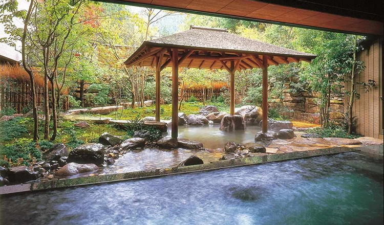 日本关西城崎私人温泉情侣闺蜜美食购物自由行西村屋招月庭