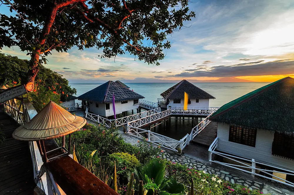 马尼拉八打雁卡拉塔甘高跷海滩一日游吕宋岛超大高跷海滩度假村数个