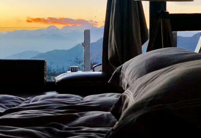 汉源轿顶山2日游(云海 日落 雪山 云海餐厅 无边网红池 星空)