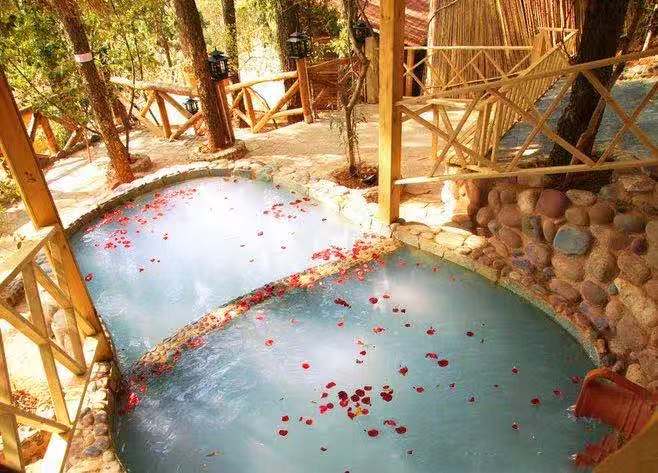 云南昆明市云涛森林温泉