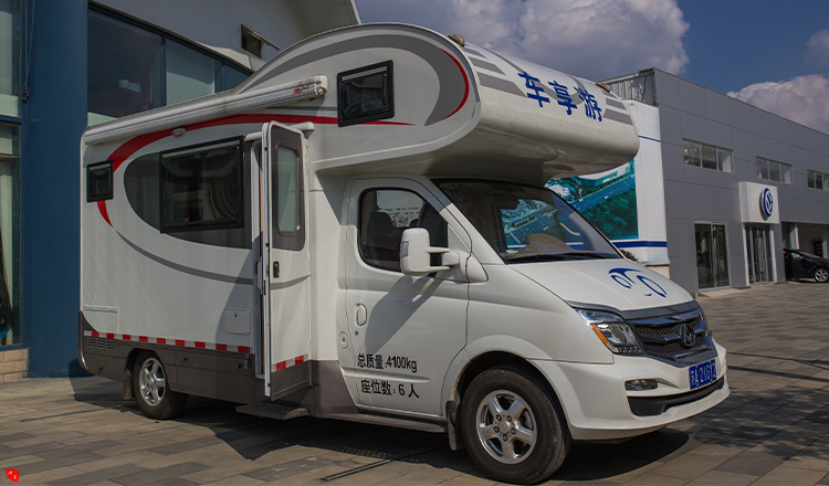 四川租车/成都房车租赁自驾游 (体验天府之国魅力)