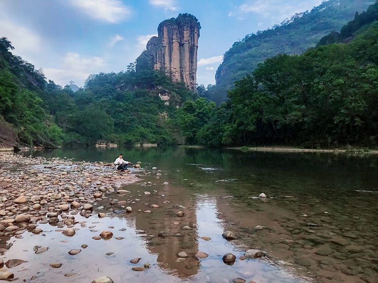 【赠送建盏博物馆宋朝点泡课程】武夷山风景区 九曲竹筏漂流 观光车