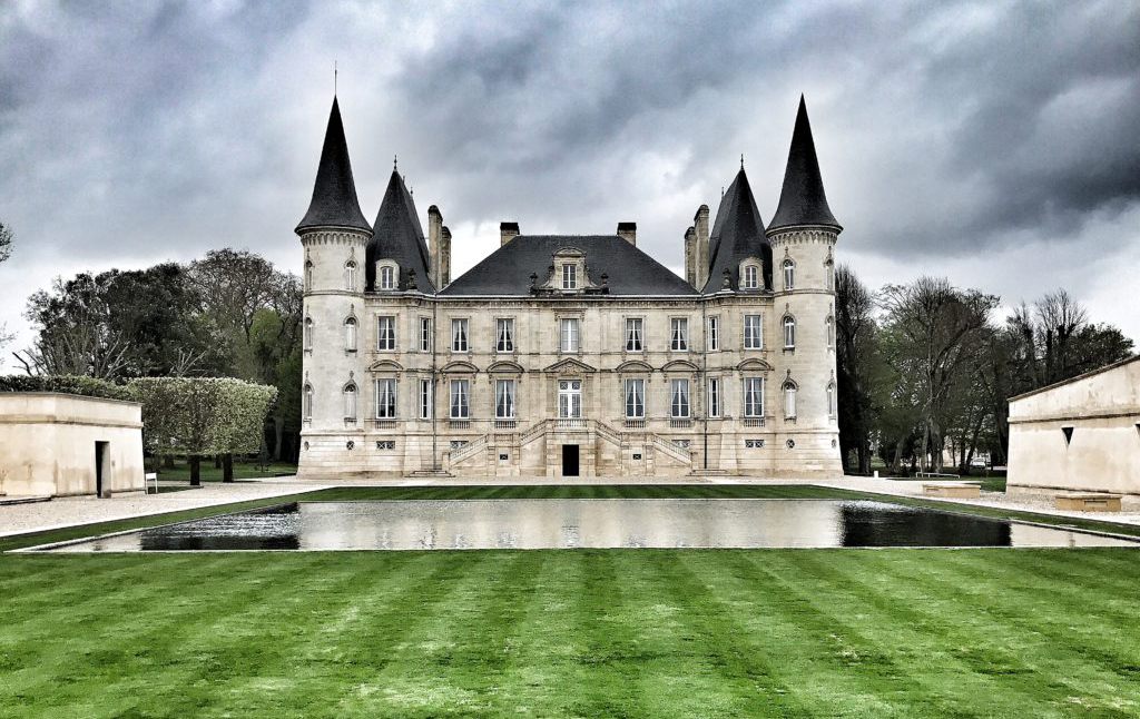 法国波尔多碧尚男爵酒庄参观品酒预约中文客服实时预约chateaupichon