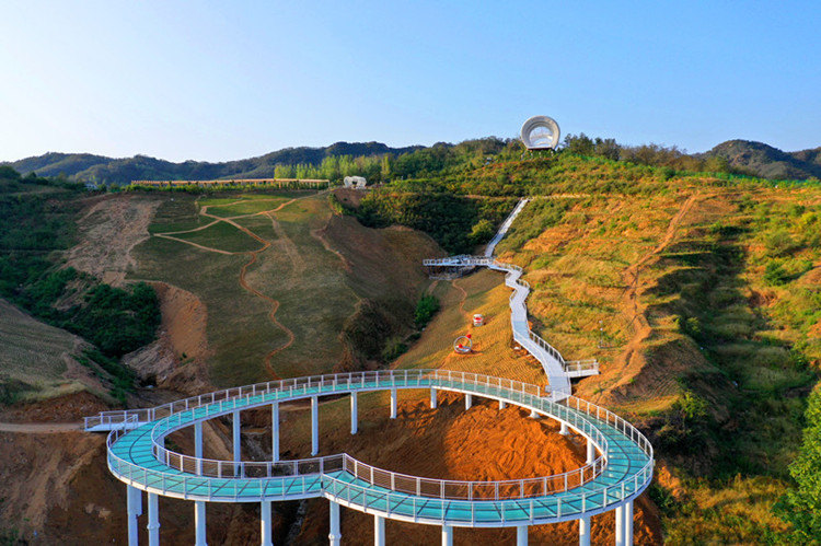 三水源生态旅游度假区森林覆盖率80%以上,空气富含负