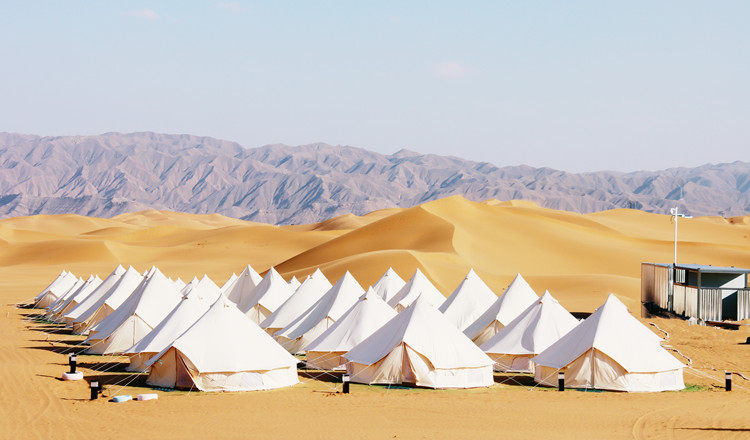 宁夏中卫沙坡头景区星星故乡露营地高端沙漠野奢帐篷露营2天1晚游费用