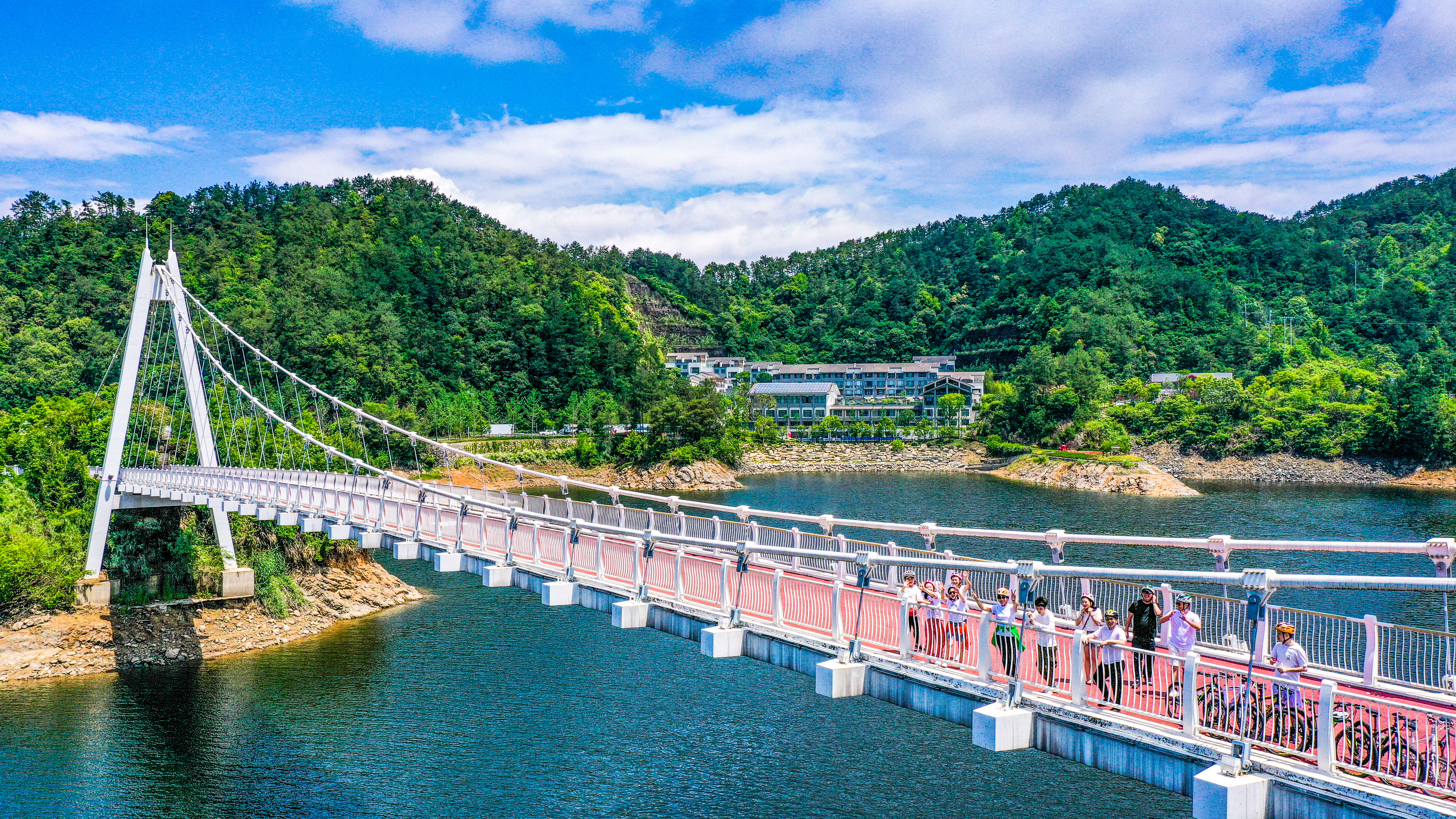 千岛湖祺悦度假村1晚住宿套餐含2大1小早餐午餐晚餐下午茶儿童托管