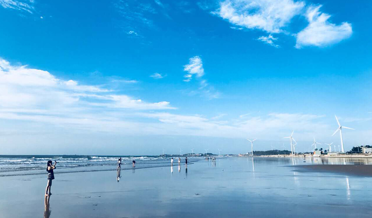 漳州六鳌抓皮皮虾捕螃蟹赶海一日游六鳌古城大澳湾送生蚝紫菜穿汉服