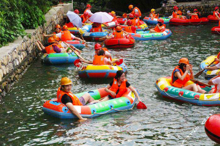 夏日必玩安吉荷花山漂流可购成人儿童团队票全程2公里60分钟水上嬉戏