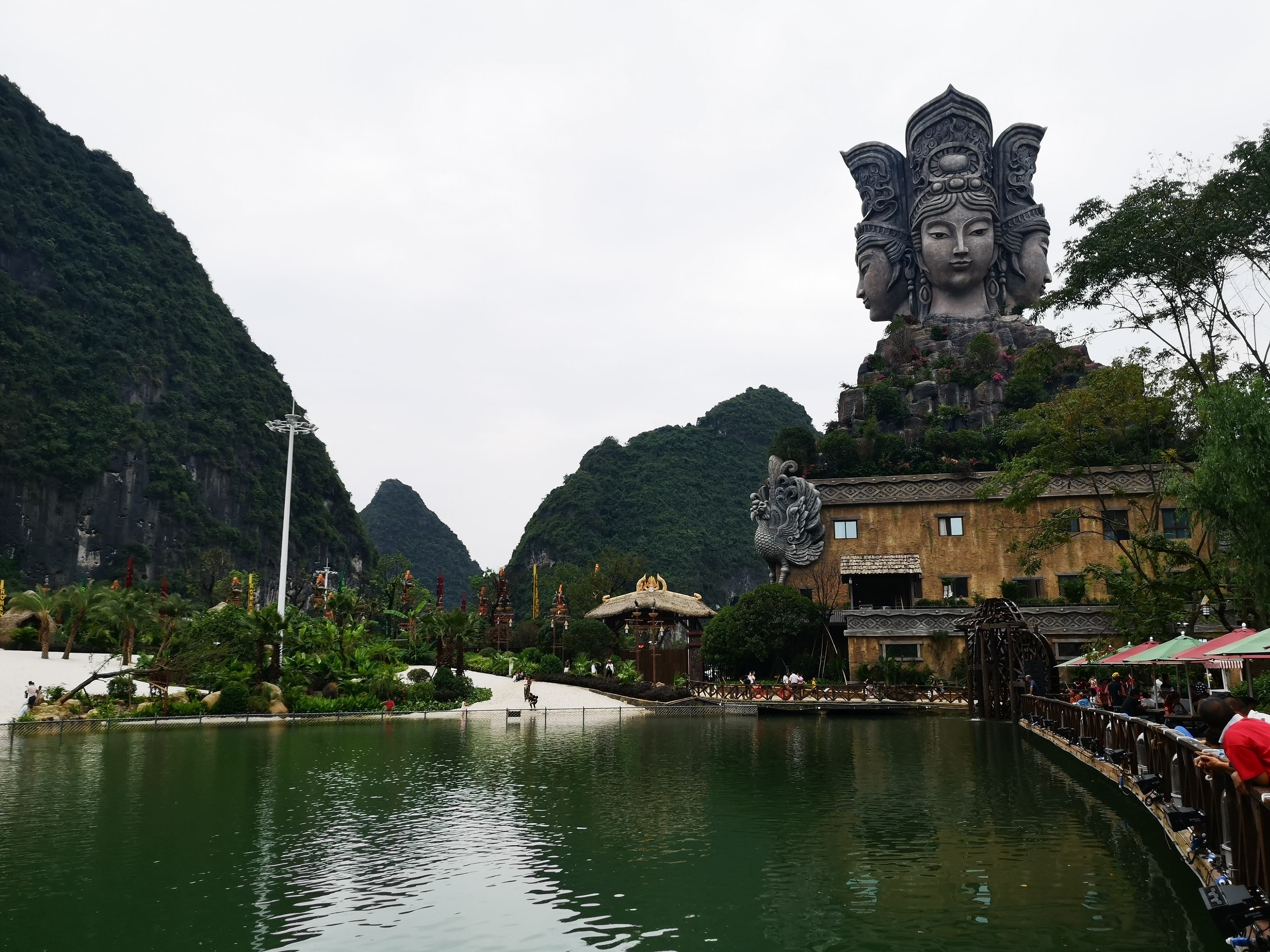 桂林阳朔千古情景区咨询客服有好礼日场夜场任选阳朔千古情观众贵宾席