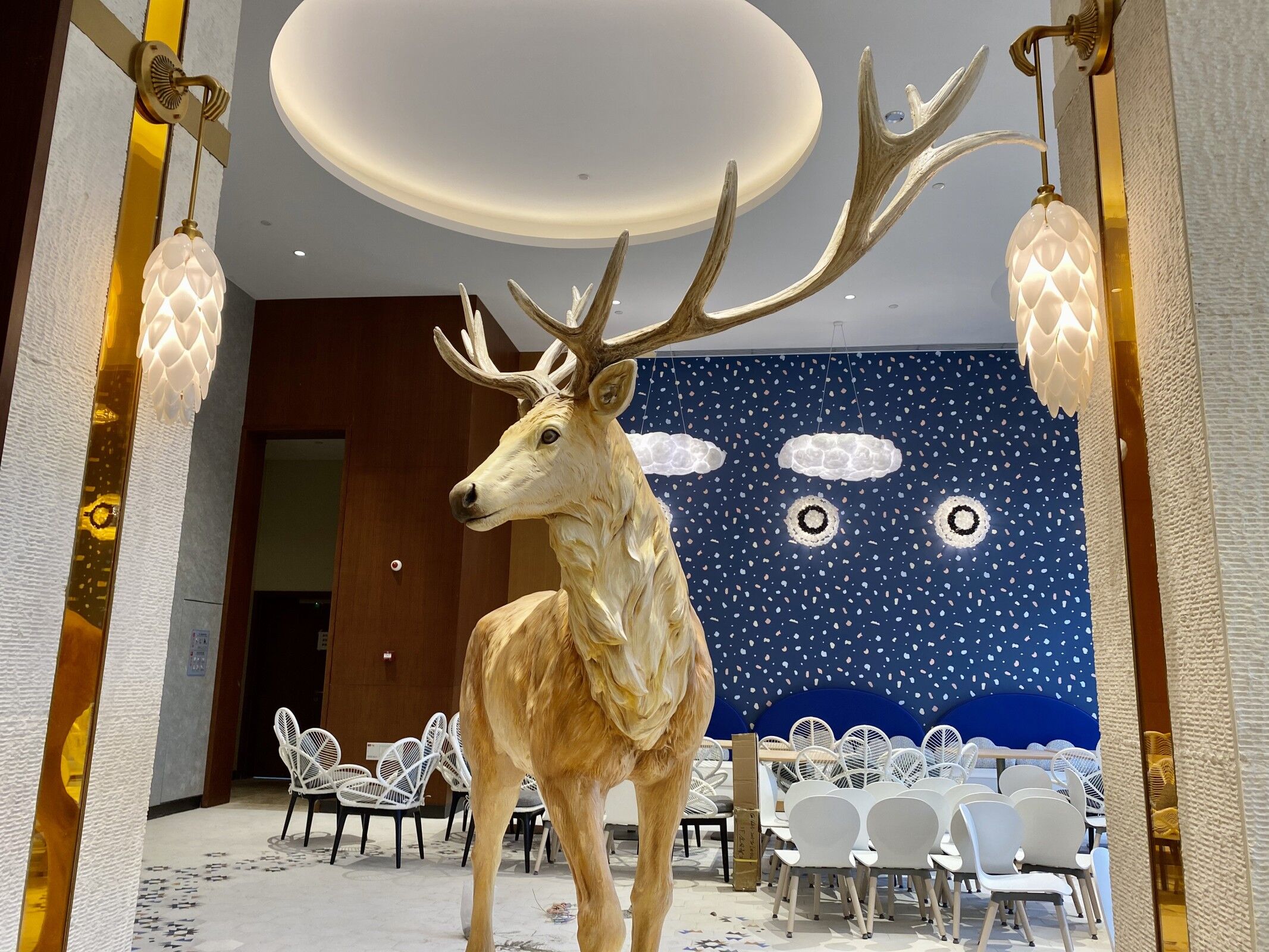 郑州银基冰雪酒店2天1晚酒店早餐温泉冰雪世界动物王国多种房型套餐可