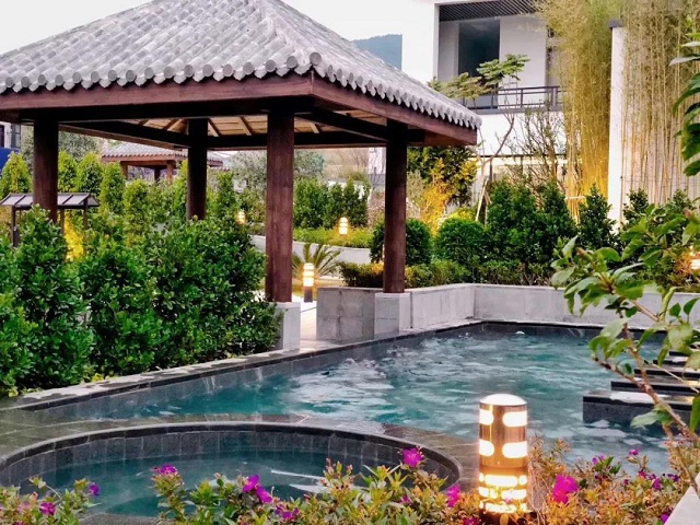 韶关丹霞丰源温泉酒店1间1晚含美味自助早餐网红泳道珍稀温泉参观红军