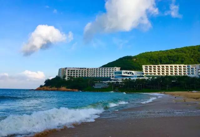 格力东澳大酒店1间1晚园景大房海景房可选双早美食晚餐无限次海洋热疗