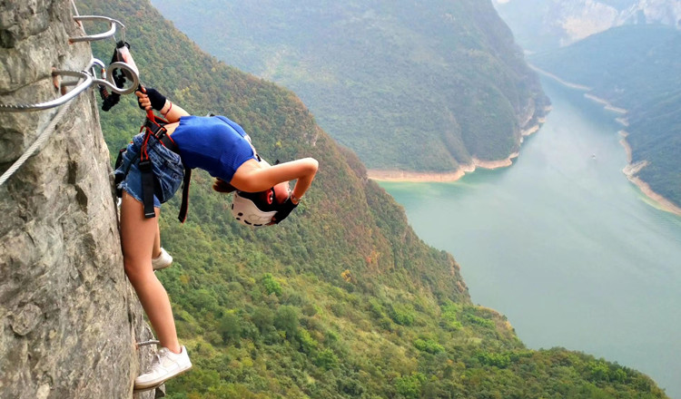 湖北建始鸡公岭飞拉达攀岩电子票最迟提前一天下单预约