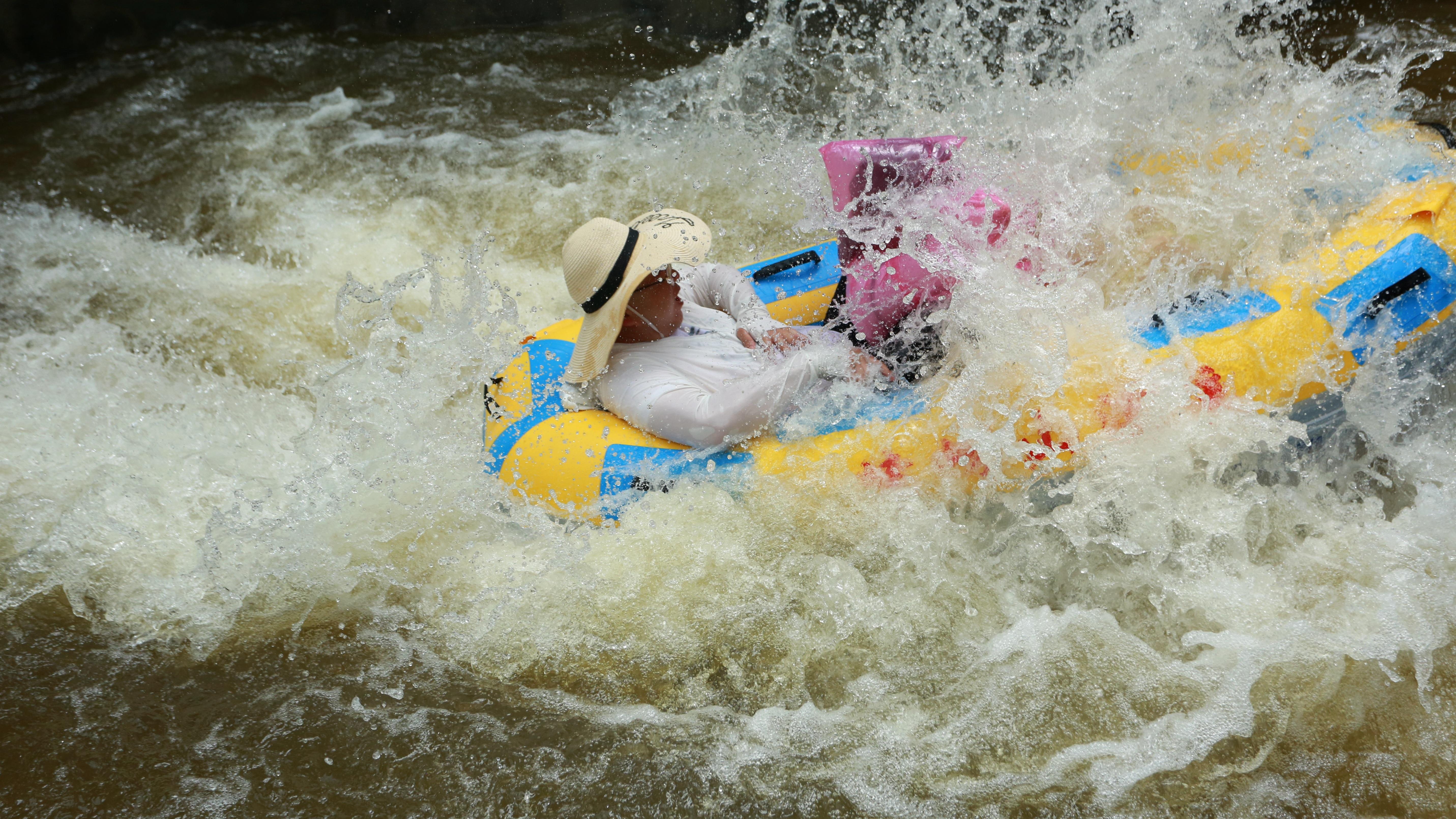 桐庐山湾湾激情漂流 景区门票