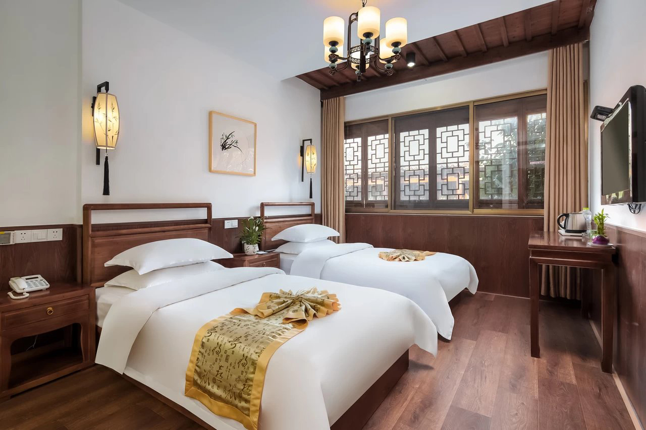 台儿庄古城内酒店兰花客栈1晚住宿台儿庄古城门票早餐多种套餐任选