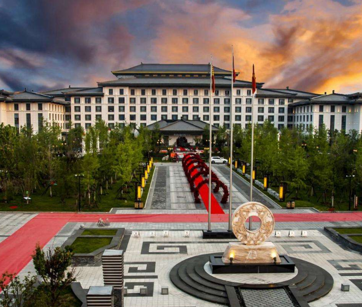 河北保定涞源华中假日温泉酒店1晚赠送温泉水世界门票