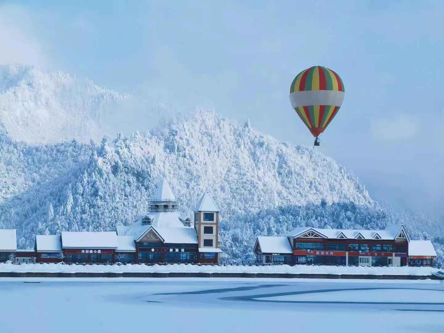 成都西岭雪山映雪酒店1晚 双人早餐 西岭雪山双人滑雪日场不限时1次