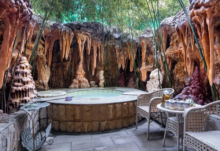 北京昌平军都山滑雪 龙脉温泉一日定制游(畅享滑雪 温泉放松)