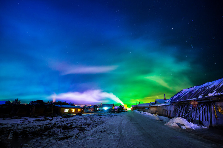 哈尔滨雪乡长白山漠河9天8晚跟团游万科滑雪不限时畅游双雪山体验双
