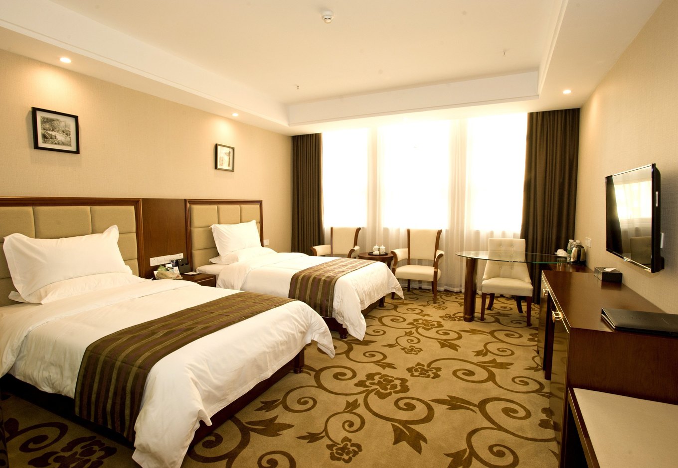 绵阳江油华丽大酒店2天1晚套餐可选1大1小2人2大1小单次绵阳方特东方