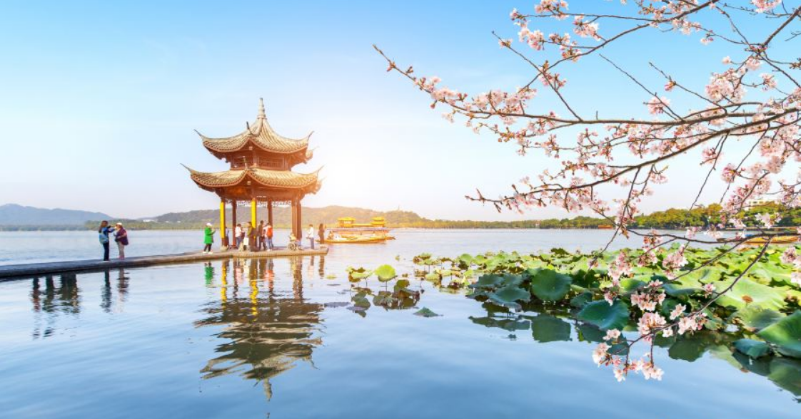 杭州旅行社怎么选?兴侨旅行社带你看懂跟团游、周边游、出境线路与自由行定制