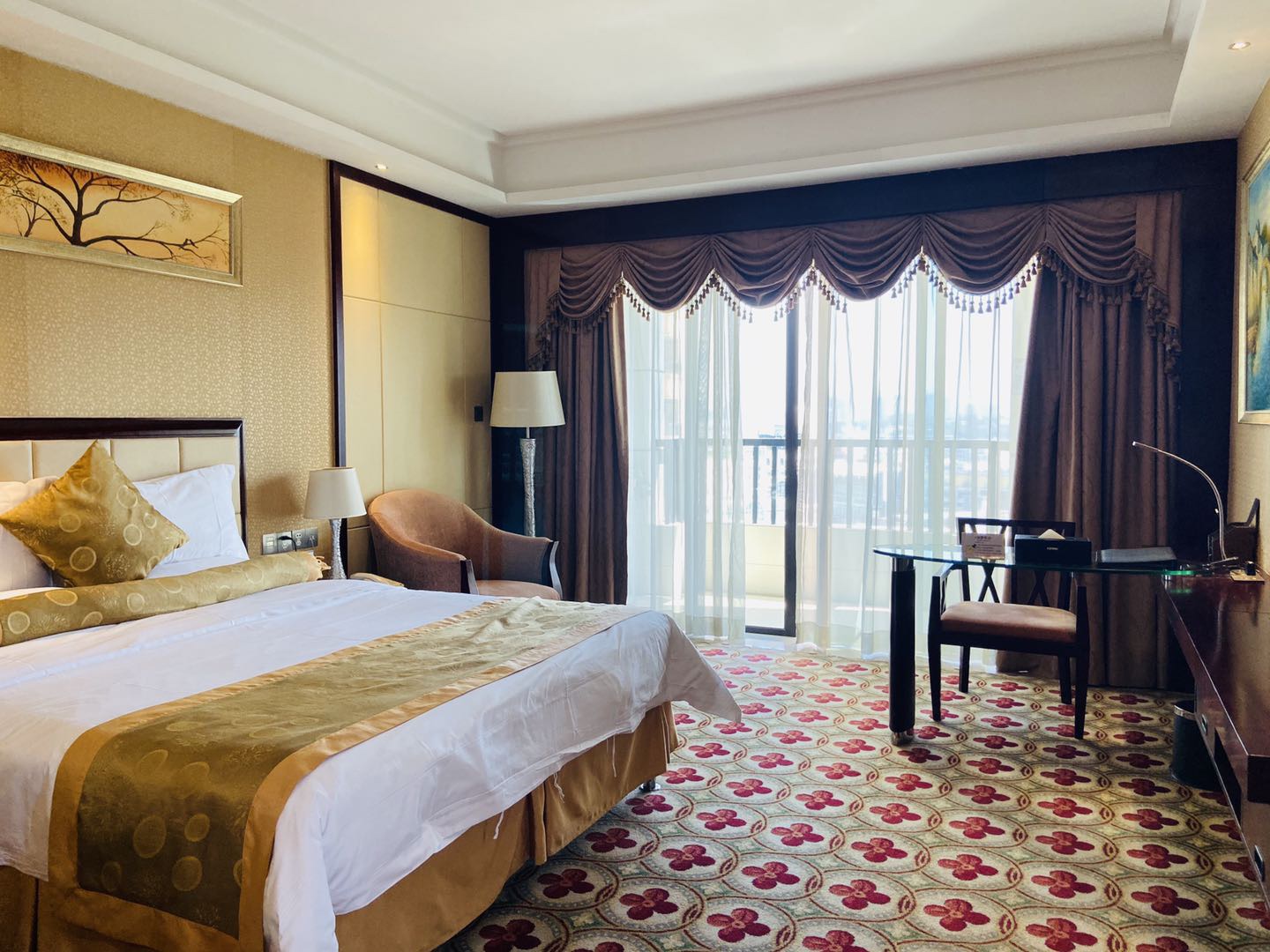 江门台山铂爵酒店2天1晚套餐可选23人黑沙湾海浴场海角城白海豚浪漫