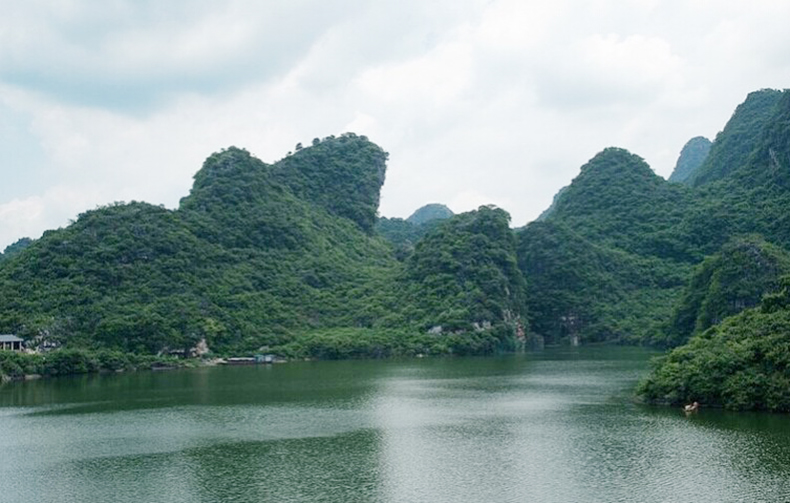 柳州石门仙湖原生态自然美景景区门票玻璃栈道惊险刺激的丰富体验