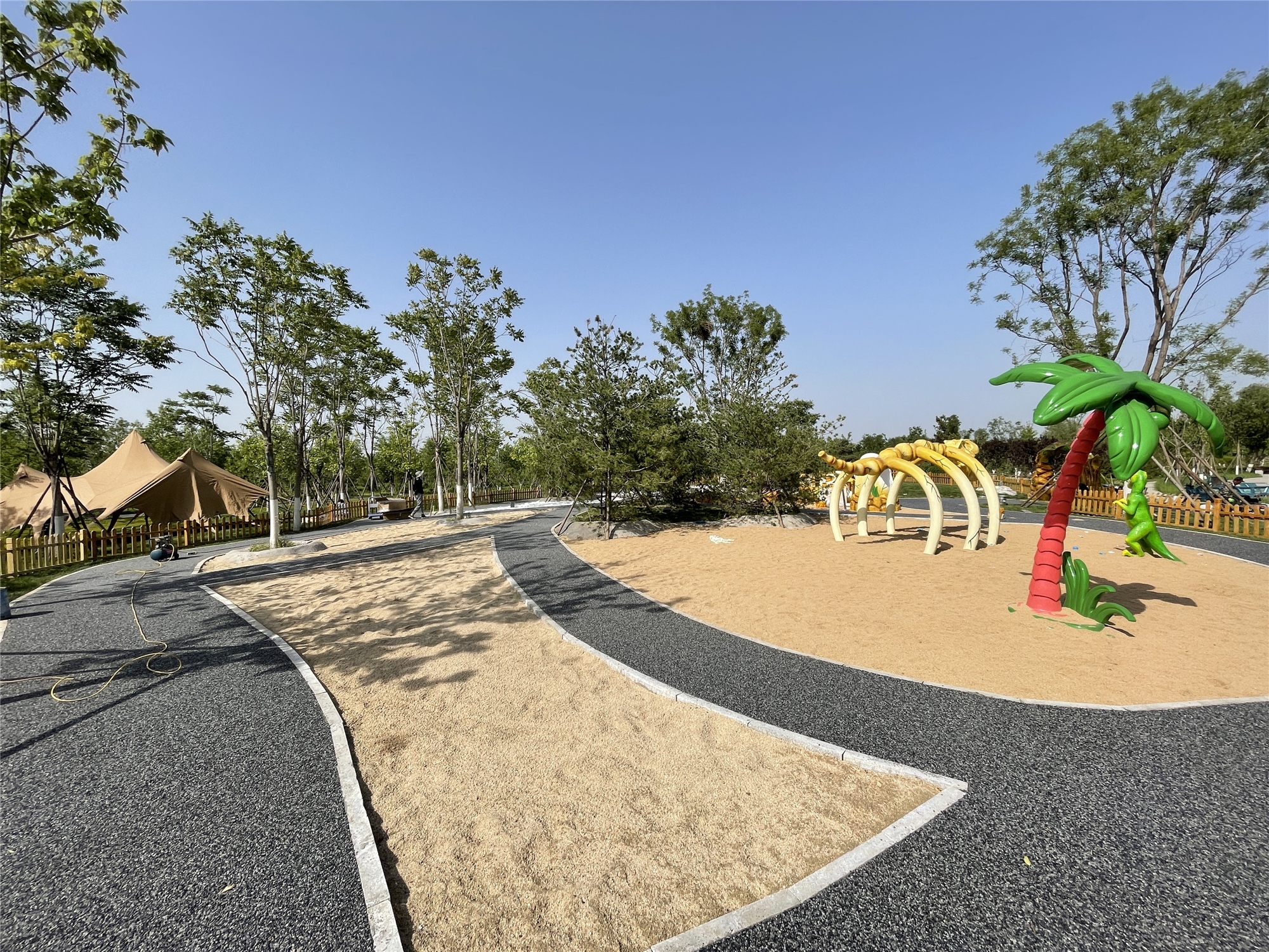 北京城市绿心森林公园绿洲亲子营地萌宠乐园考古游乐园一日电子票凭