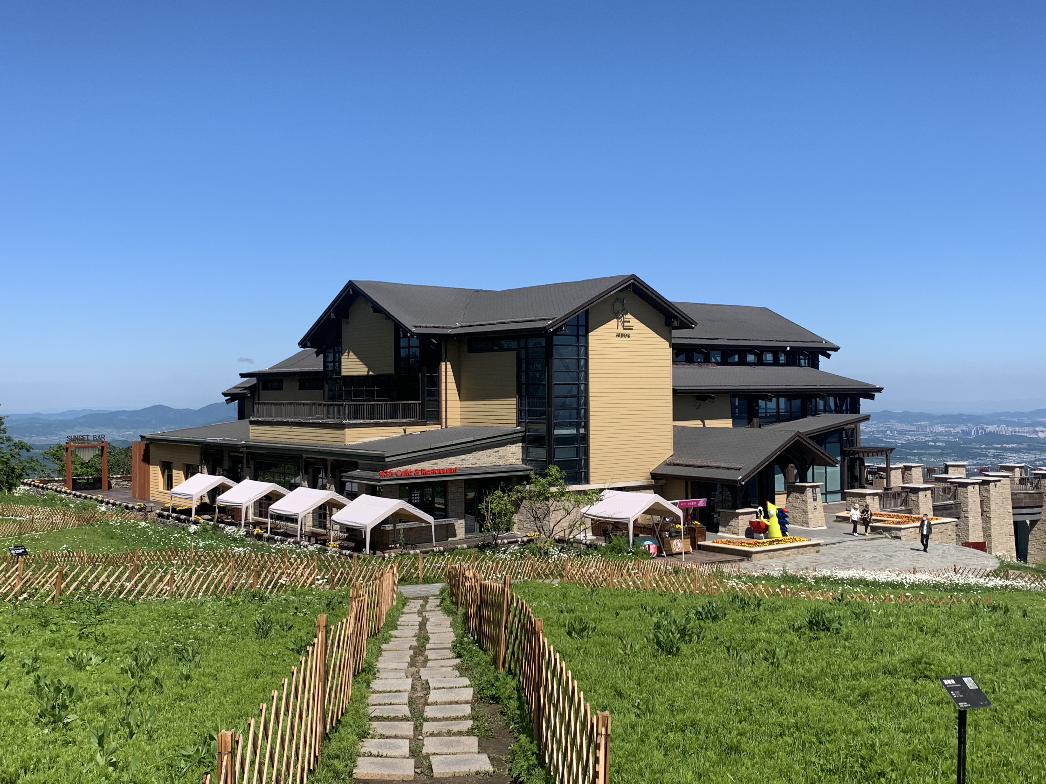 滑雪进行时·吉林万科松花湖瞻云精选酒店原青山假日酒店青山客栈2天1