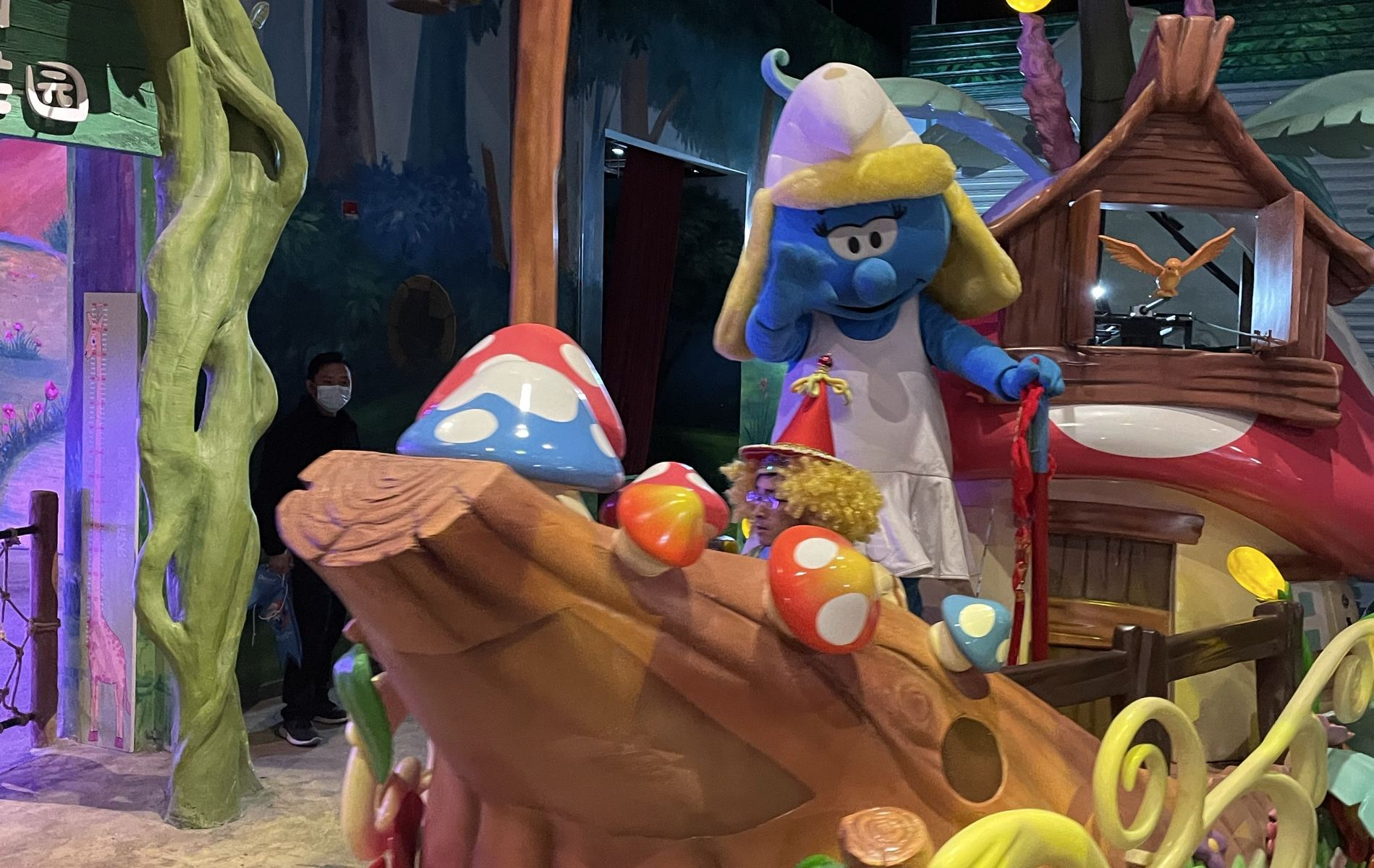 蓝精灵乐园上海世茂精灵之城主题乐园一日票