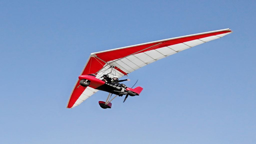 河南洛阳万安山滑翔伞带飞体验