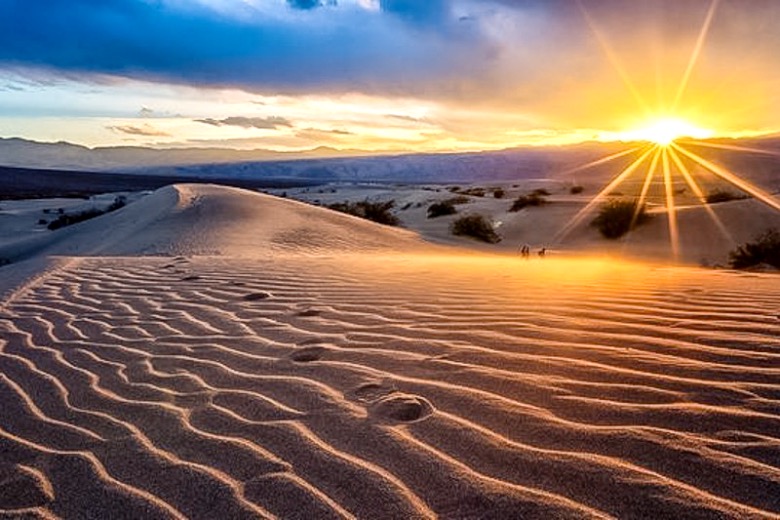 端午4日游 北京出发 内蒙库布齐沙漠 百人沙漠徒步之旅 用脚丈量沙漠