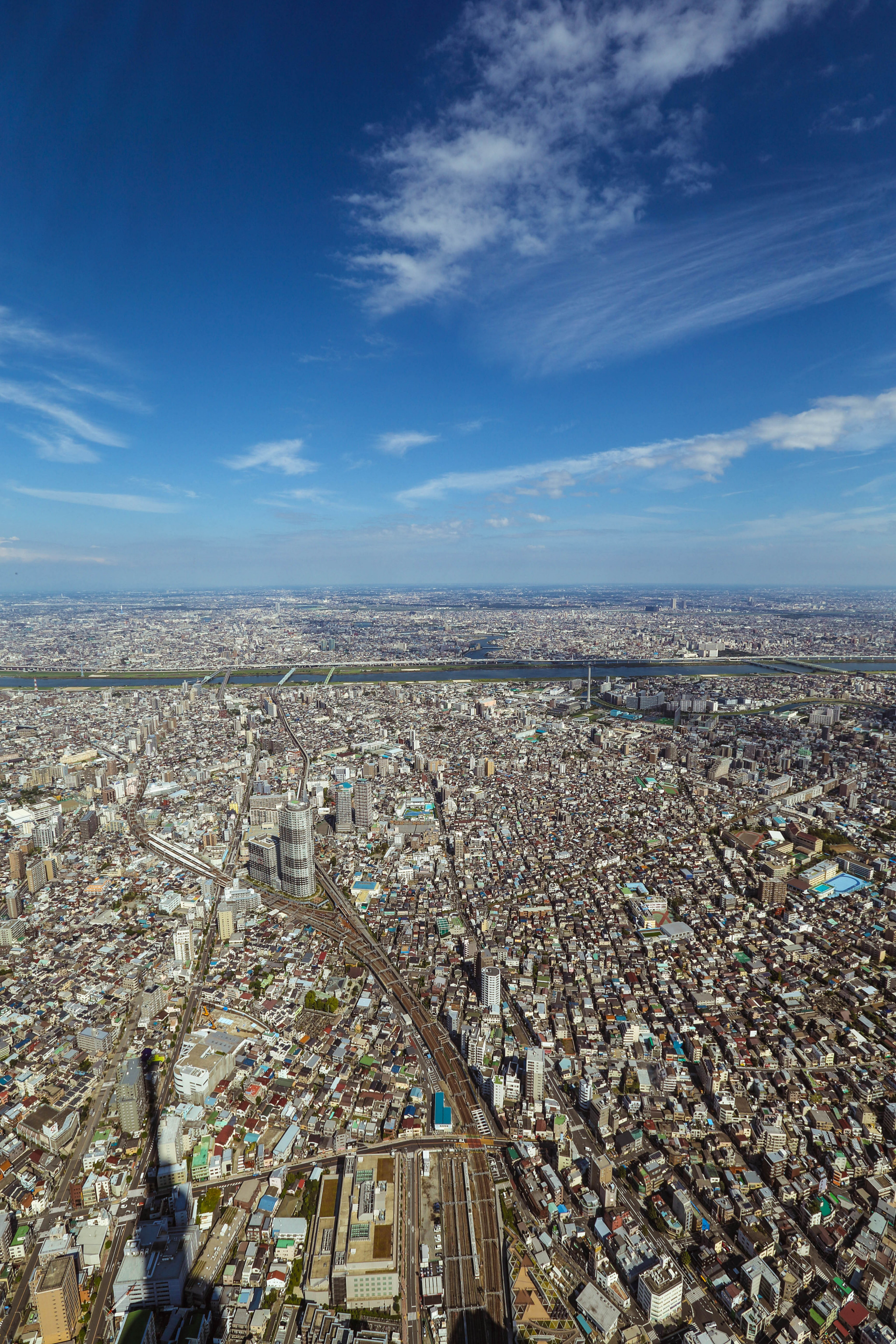 又称东京天空树,是位于日本东京都墨田区的电波塔,在2011年11月17日被