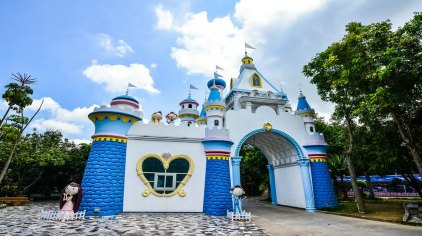 东莞龙凤山庄影视度假村门票