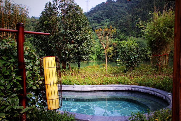 安吉君澜石语汤池温泉电子票