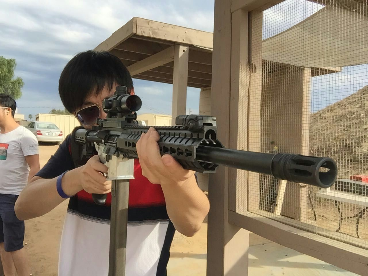 旧金山专业真枪实弹户外射击体验