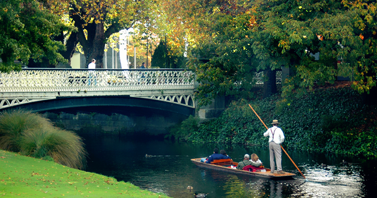 基督城植物园游览套餐 乘坐随上随下有轨电车 缆车 雅芳河撑蒿泛舟